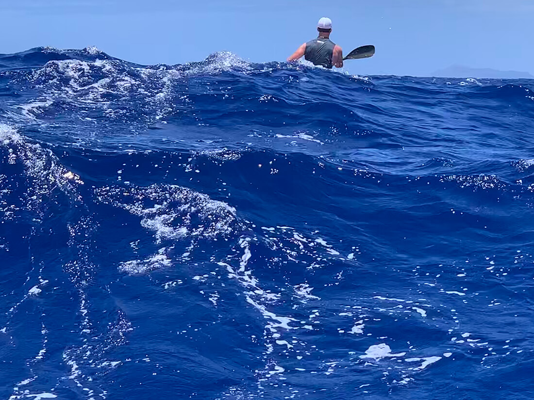 Molokai surfing